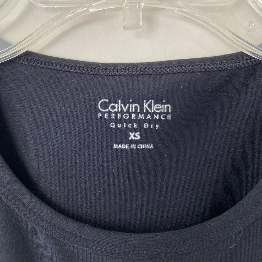 Calvin Klein | Performance Quick Dry Sports Bra (XS)